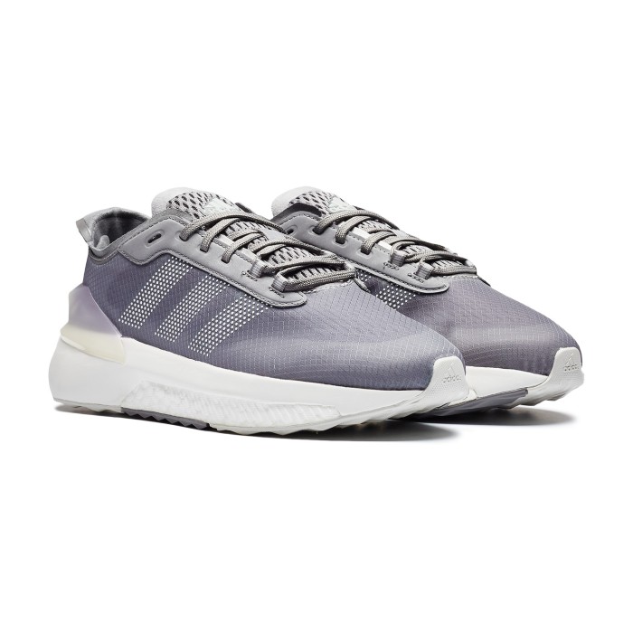кроссовки avryn от бренда adidas вид слева
