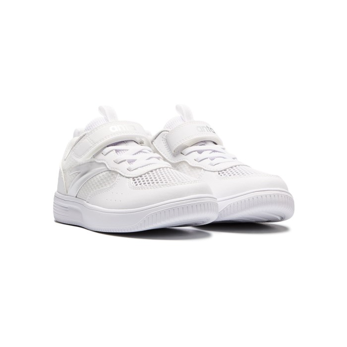 кроссовки children shoes от известного бренда вид слева