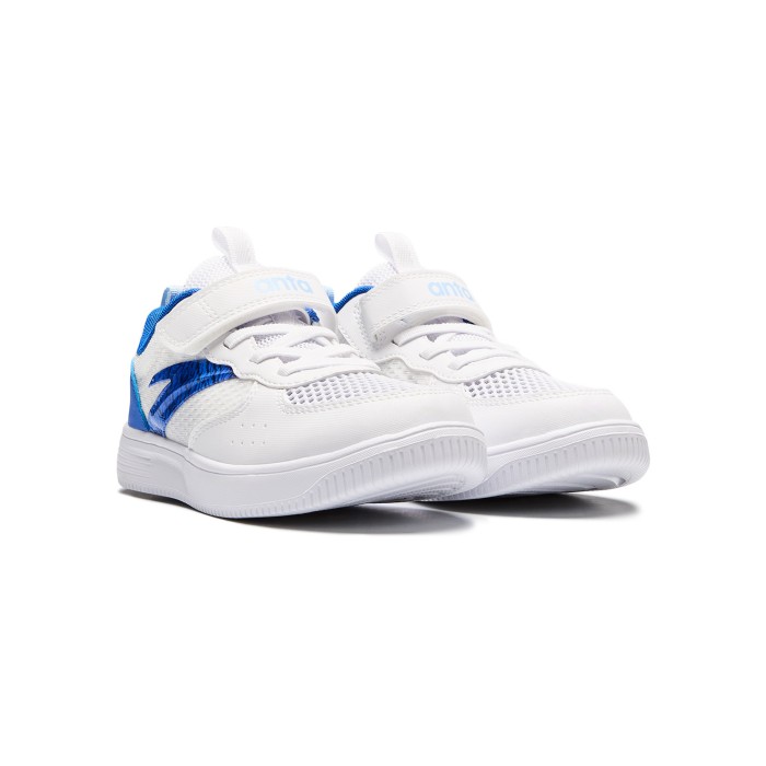 кроссовки children shoes от известного бренда вид слева
