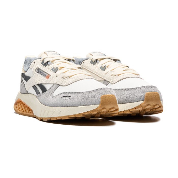кроссовки classic leather hexalite от бренда reebok вид слева