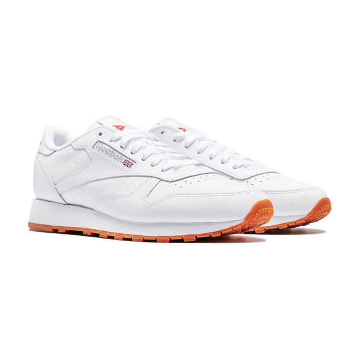 кроссовки classic leather от бренда reebok вид слева