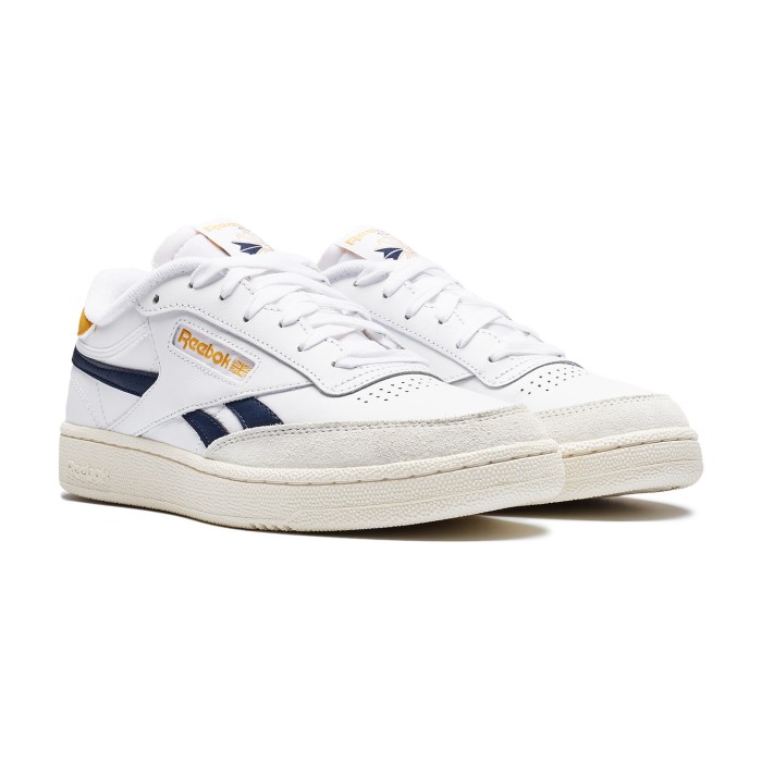 кроссовки club c revenge от бренда reebok вид слева