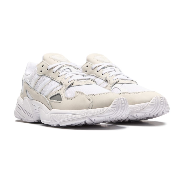 кроссовки falcon от бренда adidas вид слева