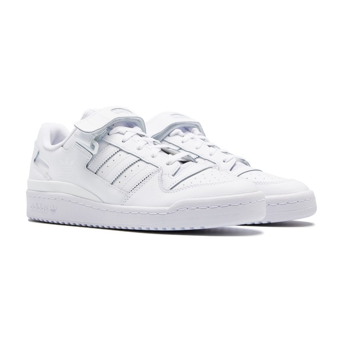 кроссовки forum low от бренда adidas вид слева