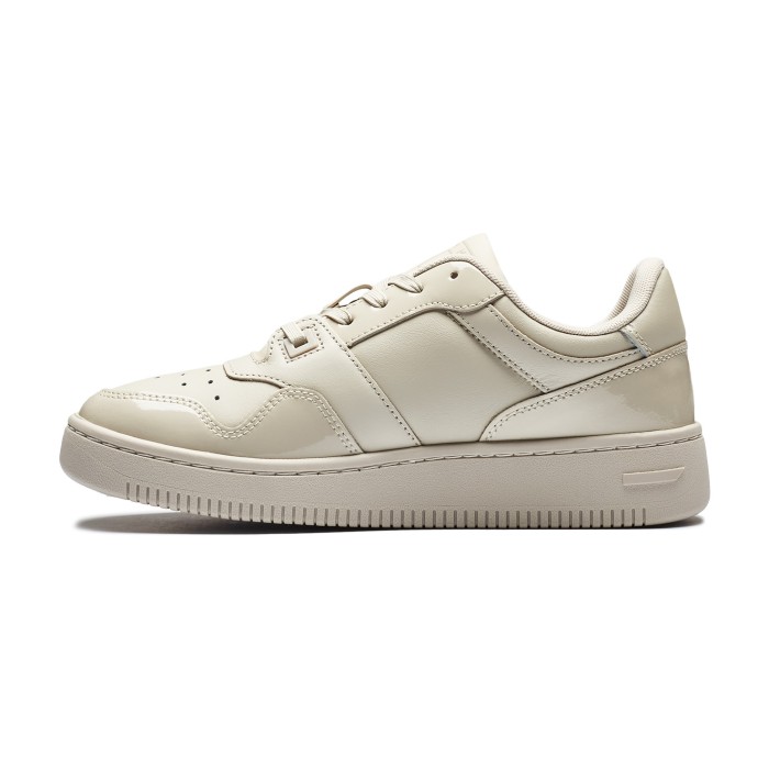 кроссовки gloss leather sneaker из америки вид сбоку