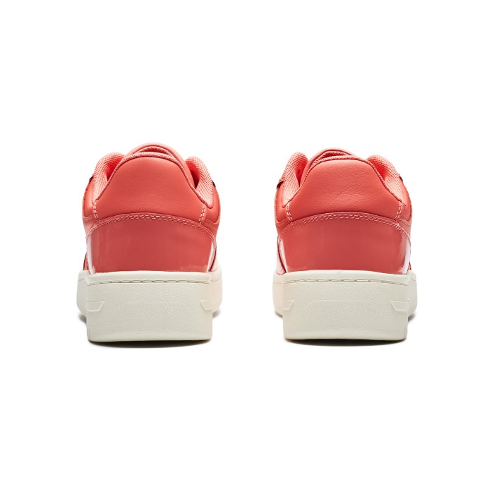 кроссовки gloss leather sneaker по цене 11193 руб вид справа