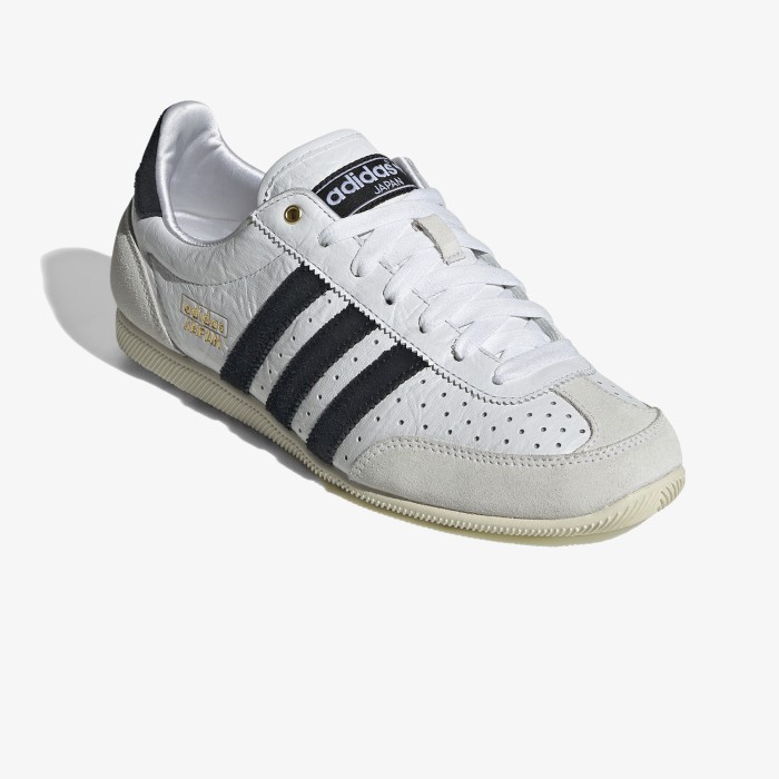кроссовки japan w от бренда adidas вид слева