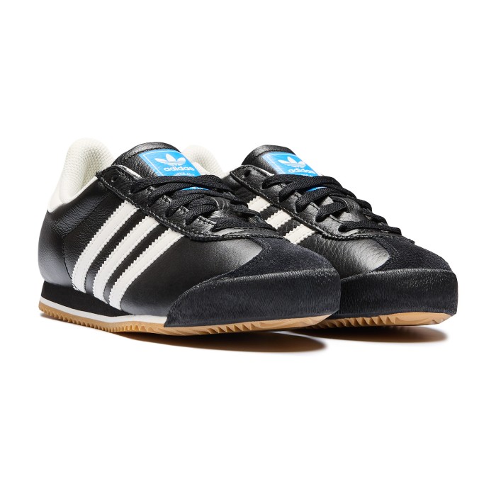 кроссовки k 74 от бренда adidas вид слева