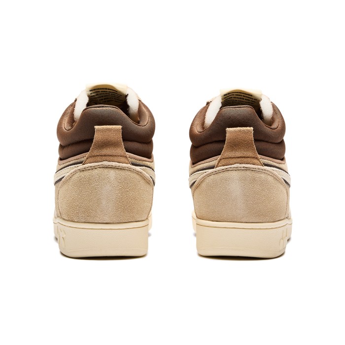 кроссовки magic basket demi cut suede leather по цене 3996 руб вид справа