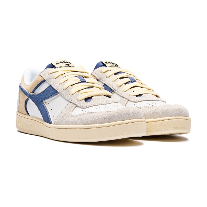 кроссовки magic basket low suede leather от известного бренда вид слева