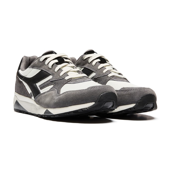 кроссовки n902 от бренда diadora вид слева