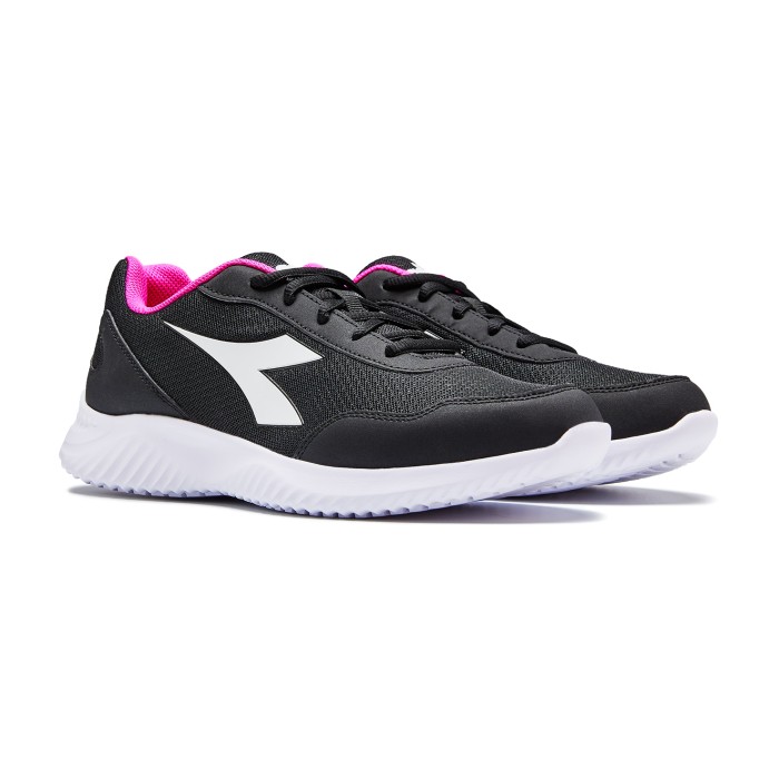 кроссовки robin 3 w от бренда diadora вид слева