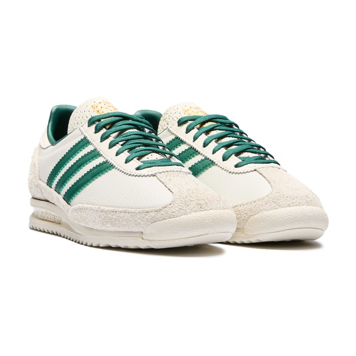 кроссовки sl 72 og от бренда adidas вид слева