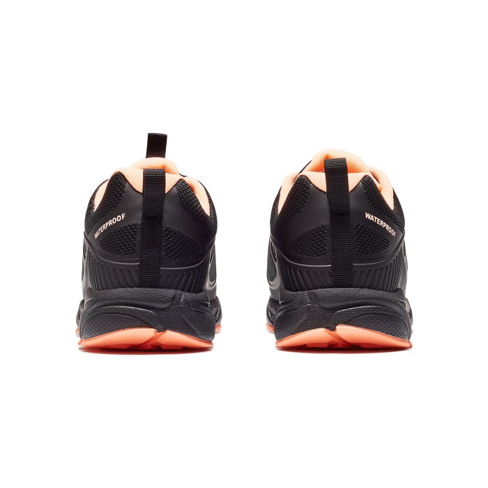 кроссовки sneaker waterproof по цене 4495 руб вид справа