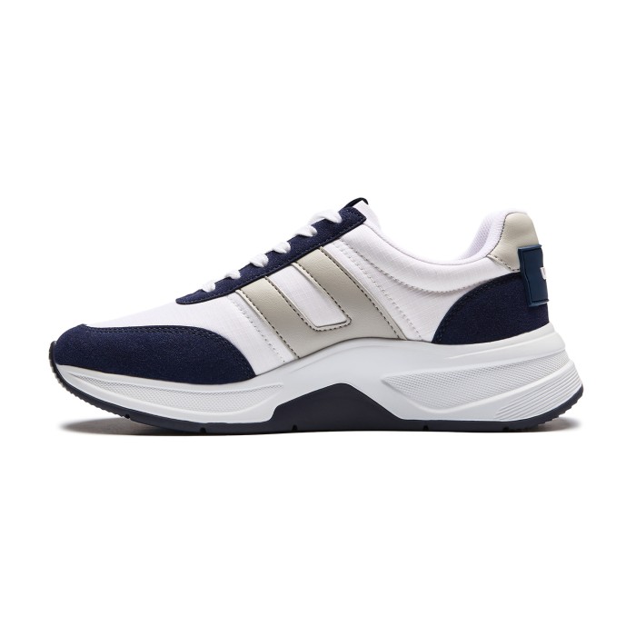 кроссовки sneakers - качественный продукт вид сбоку
