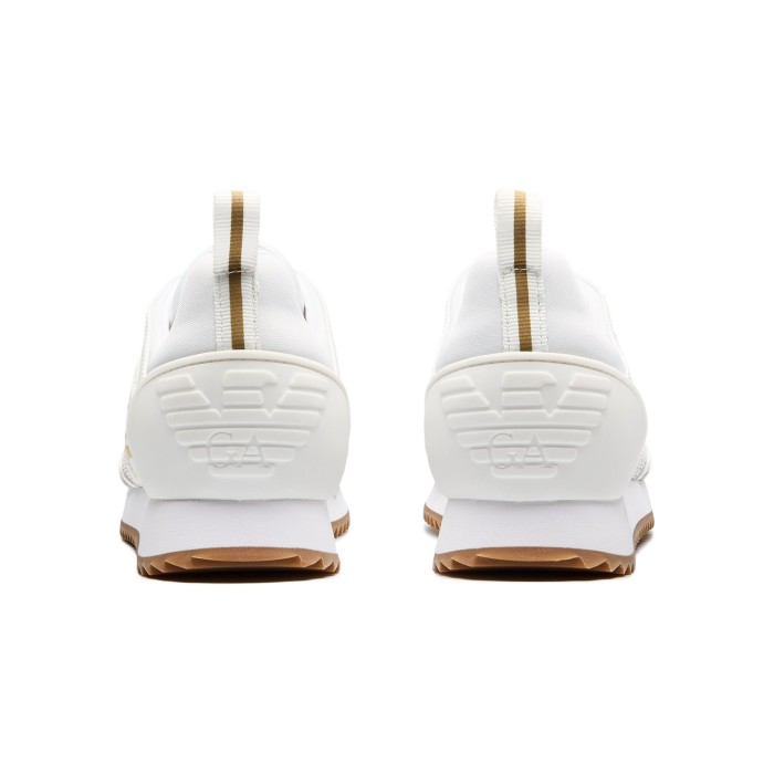 кроссовки sneakers по цене 10490 руб вид справа
