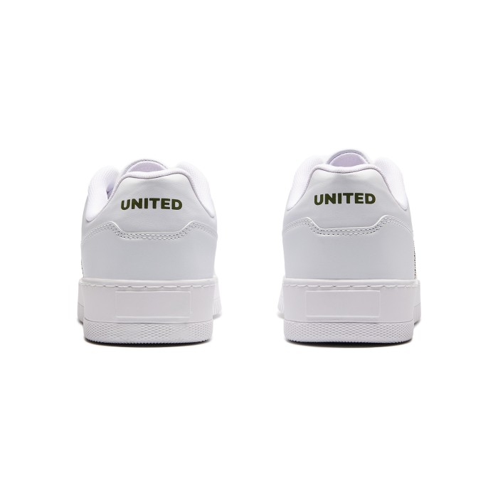 кроссовки sneakers по цене 3990 руб вид справа