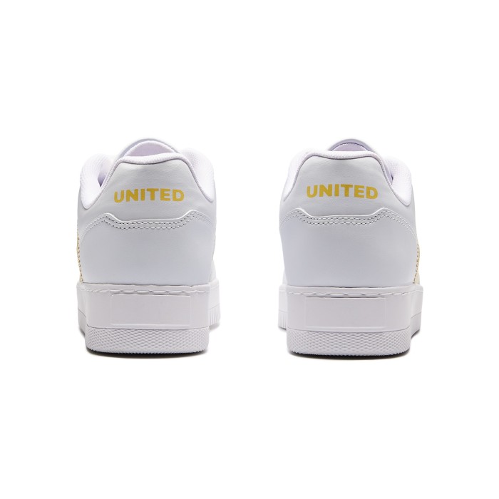 кроссовки sneakers по цене 3990 руб вид справа