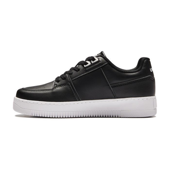 кроссовки sneakers - качественный продукт вид сбоку