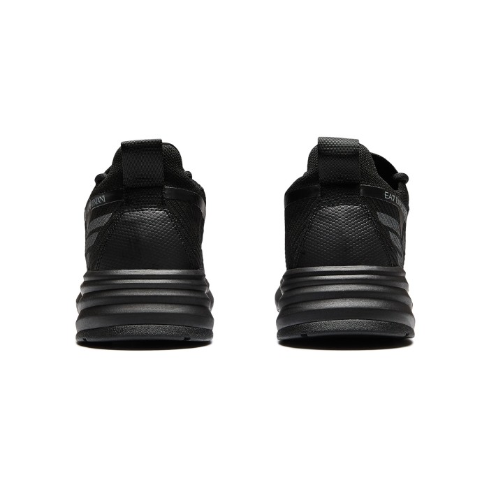кроссовки sneakers по цене 10995 руб вид справа