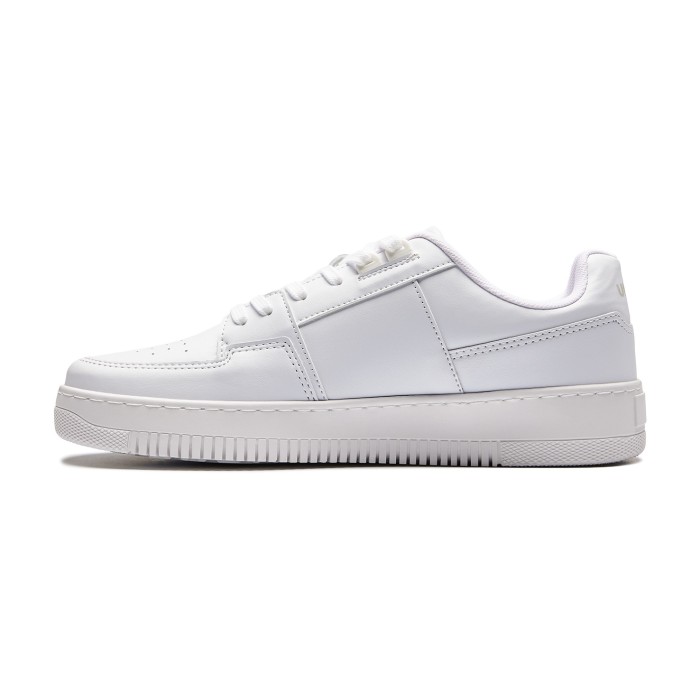 кроссовки sneakers - качественный продукт вид сбоку