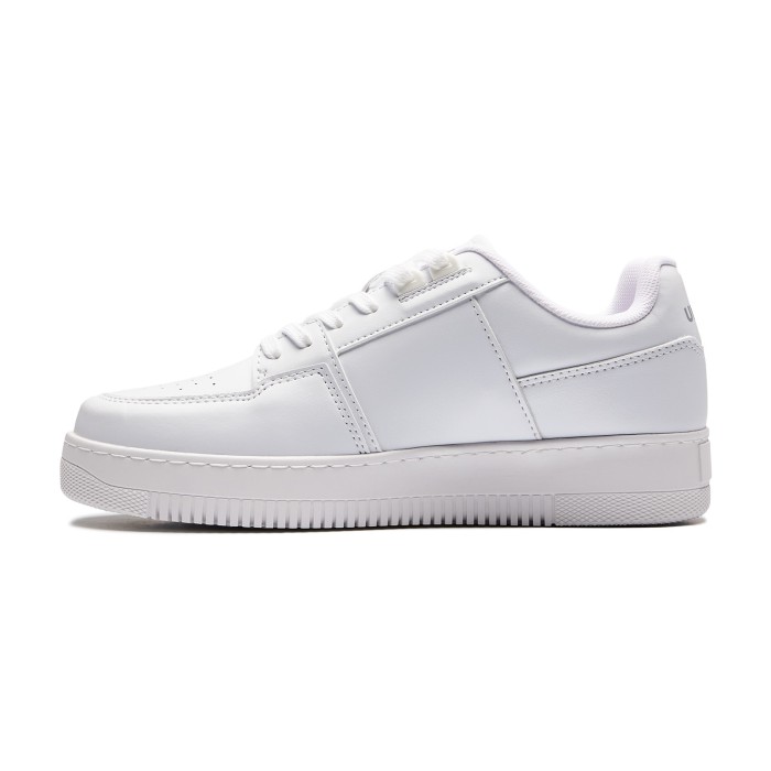 кроссовки sneakers - качественный продукт вид сбоку