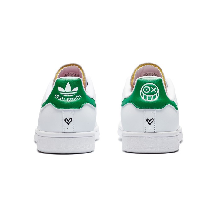 кроссовки stan smith x andre saraiva по цене 7995 руб вид справа