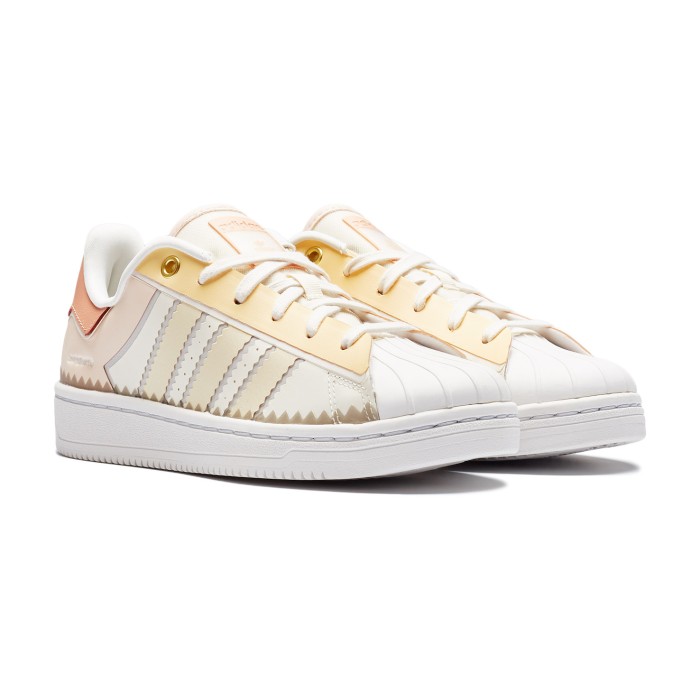 кроссовки superstar ot tech от бренда adidas вид слева