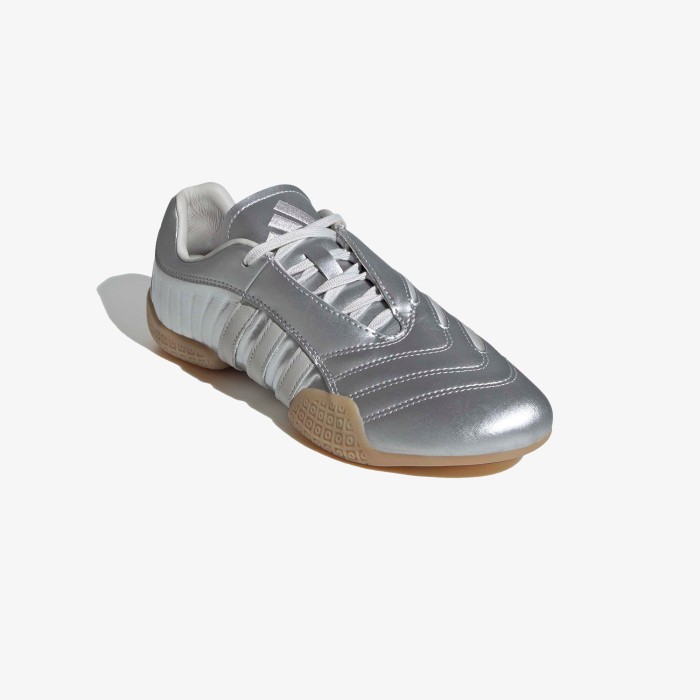 кроссовки taekwondo mei от бренда adidas вид слева