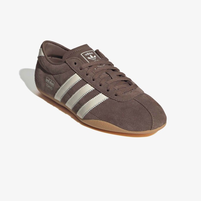 кроссовки tokyo w от бренда adidas вид слева
