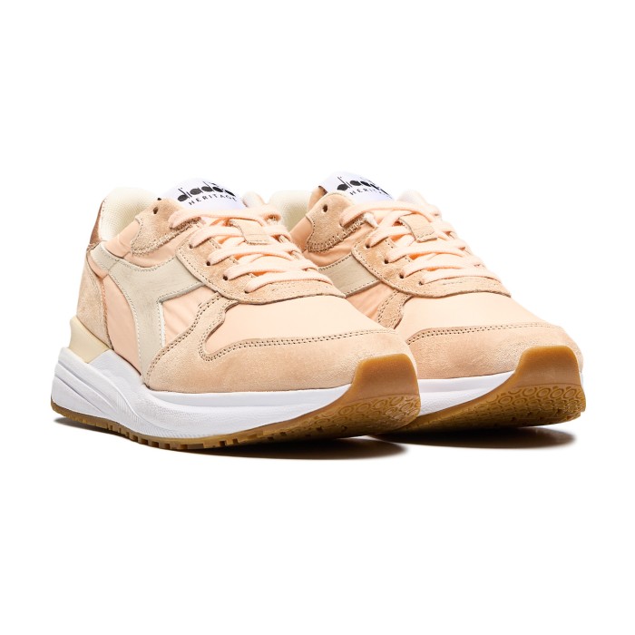 кроссовки venus dirty от бренда diadora вид слева