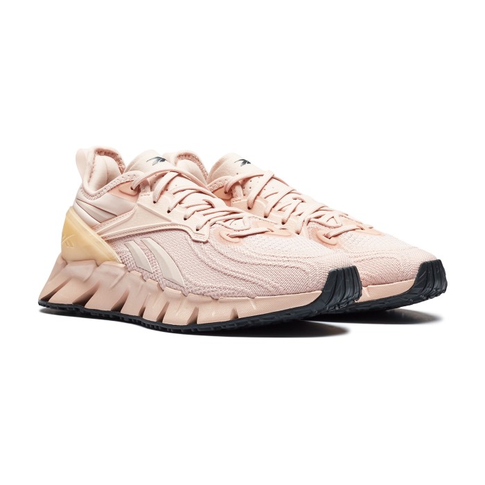 кроссовки zig kinetica 3 от бренда reebok вид слева