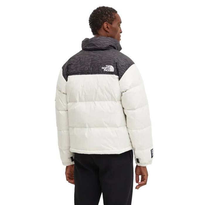 куртка 1996 retro nuptse jacket от бренда the north face вид слева