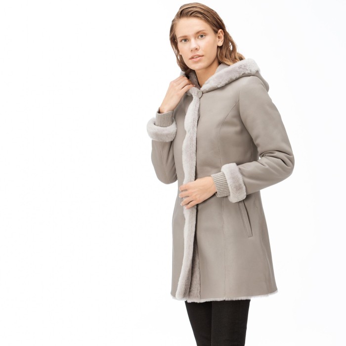 куртка outerwear по цене 69930 руб вид справа