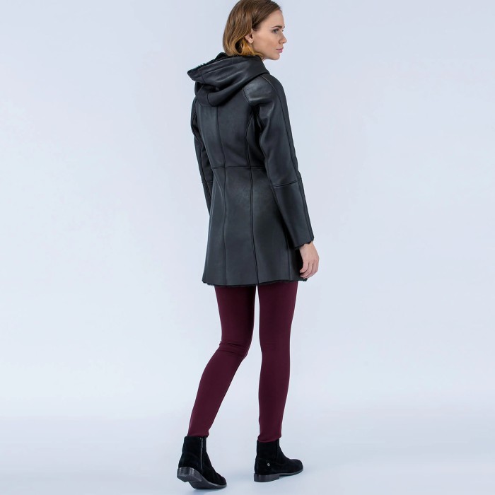 куртка outerwear от бренда lacoste вид слева
