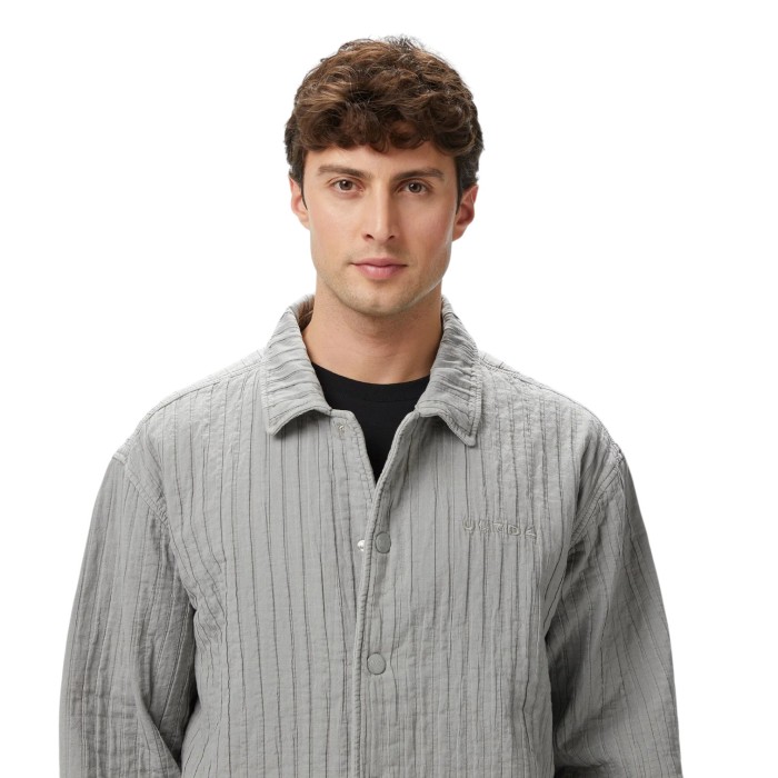 куртка outerwear по цене 17990 руб вид справа