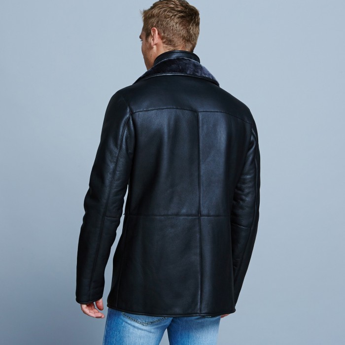 куртка outerwear от бренда lacoste вид слева