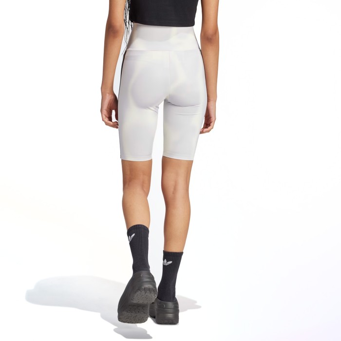 леггинсы watermark bike shorts от бренда adidas вид слева