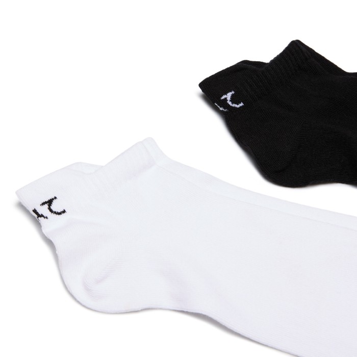 носки socks от известного бренда вид слева