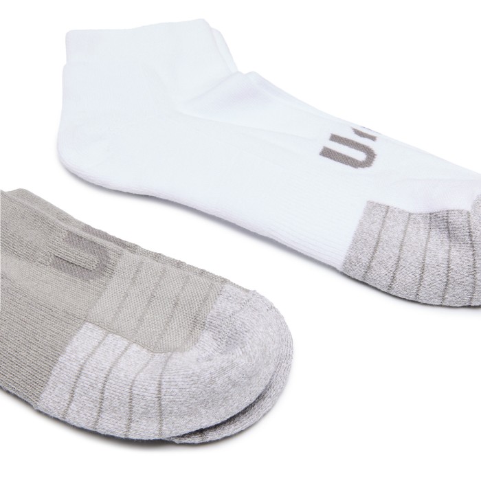 носки socks от известного бренда вид слева