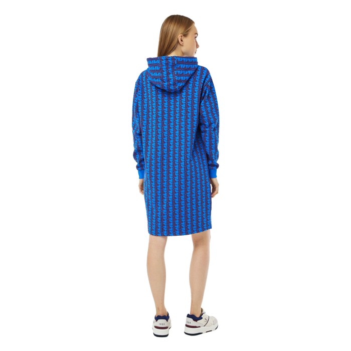 платье dress от бренда lacoste вид слева