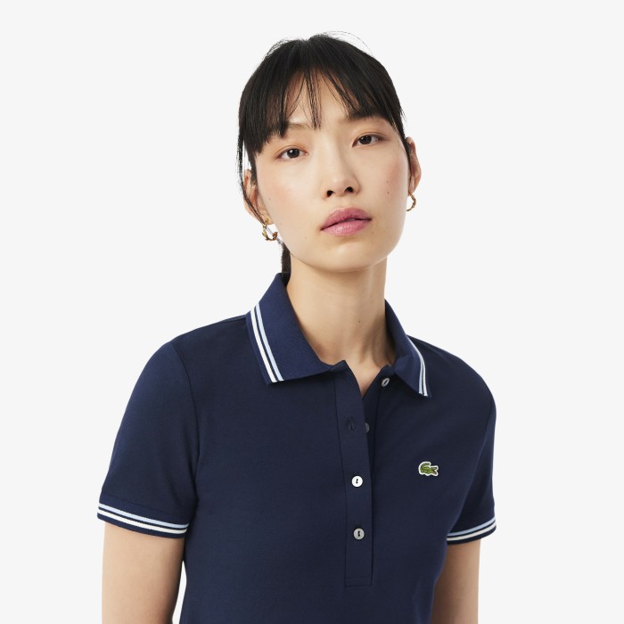платье dress от бренда lacoste вид слева