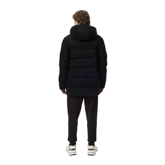 пуховик long puffer от бренда lacoste вид слева