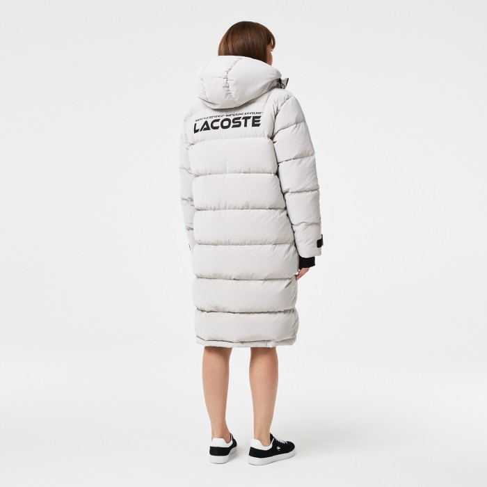 пуховик женское стеганая куртка-пуховик lacoste с капюшоном от бренда lacoste вид слева