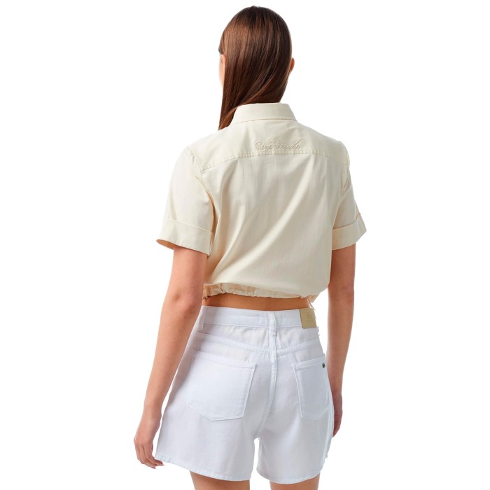 рубашка city shirt ss от бренда lacoste вид слева