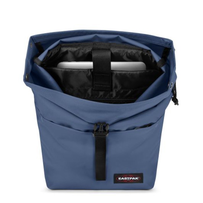 рюкзак up roll от бренда eastpak вид слева