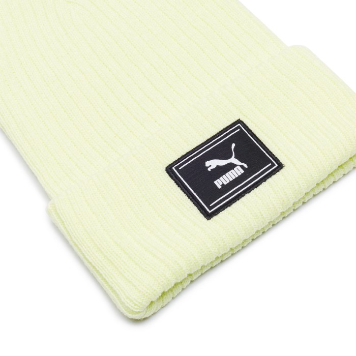 шапка cuff trend beanie от бренда puma вид слева