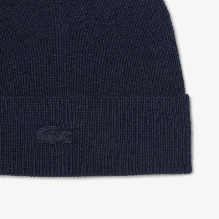 шапка knitted cap от бренда lacoste вид слева
