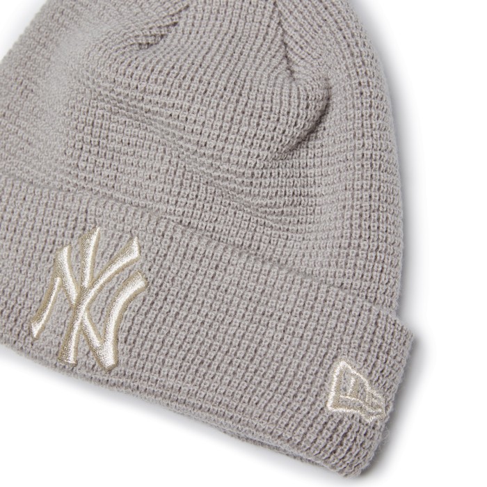 шапка new york yankees gra от бренда new era вид слева