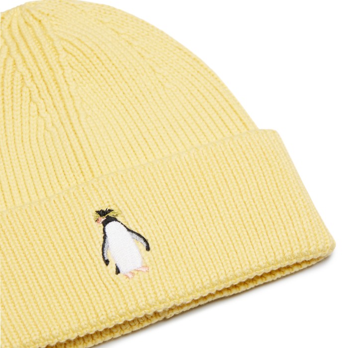шапка reflect studio knitted cap от бренда reflect studio вид слева